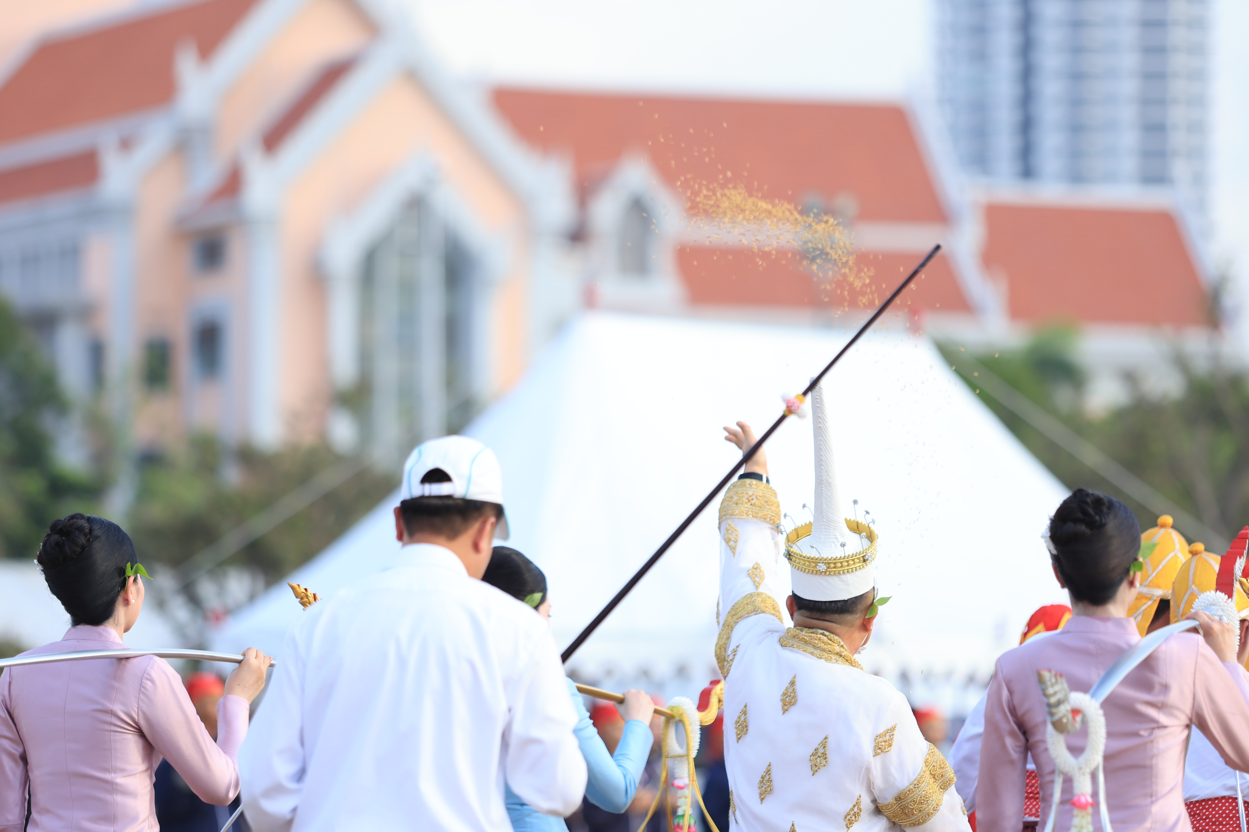 title - ส.ป.ก. ร่วมซ้อมใหญ่ ครั้งที่ 1 พระราชพิธีพืชมงคลจรดพระนังคัลแรกนาขวัญ ประจำปีพุทธศักราช 2569 